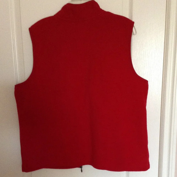 Tradition Country Collection Women's Red Fleece Vest Size L Soft Warm Winter - Picture 4 of 6